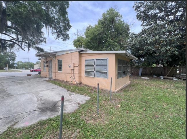 property at 4022 Emerson St