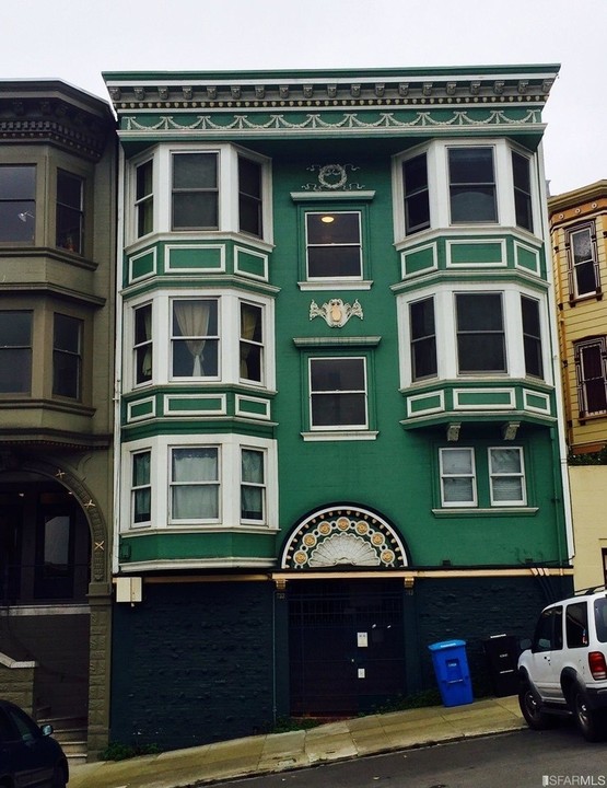 733-743 Waller St in San Francisco, CA - Building Photo