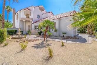 2460 Monarch Bay in Las Vegas, NV - Building Photo - Building Photo