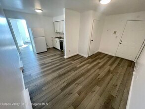 602 Warren St in Hudson, NY - Building Photo - Building Photo