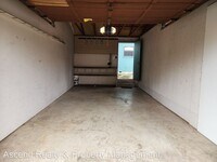 7865 SW Fanno Creek Dr photo'