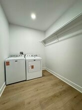 85 W High St in Somerville, NJ - Building Photo - Building Photo