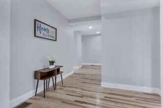 73 Walnut St in Dedham, MA - Building Photo - Building Photo