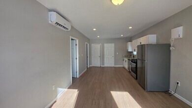 31 Hicks St in New Bedford, MA - Building Photo - Building Photo