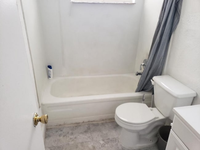 5530 Old Cheney Hwy in Orlando, FL - Foto de edificio - Building Photo