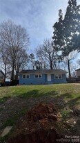 344 Fairgreen Dr in Charlotte, NC - Building Photo