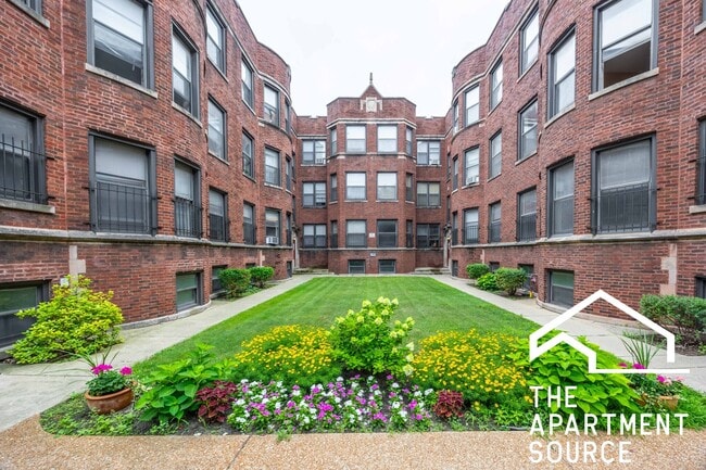 property at 7726 N Marshfield Ave