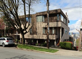 1201-1205 W 7th Ave in Vancouver, BC - Building Photo
