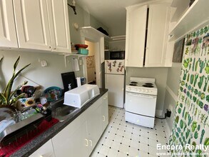 55 Park Dr, Unit 8 in Boston, MA - Building Photo - Building Photo