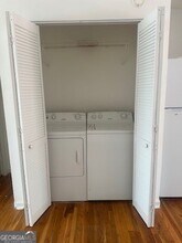 1875 Brewer Blvd SW in Atlanta, GA - Building Photo - Building Photo