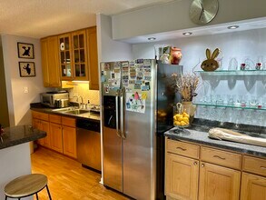 16 E Old Willow Rd in Prospect Heights, IL - Building Photo - Building Photo