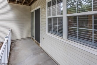 34 Maple Ln in Mount Arlington, NJ - Building Photo - Building Photo
