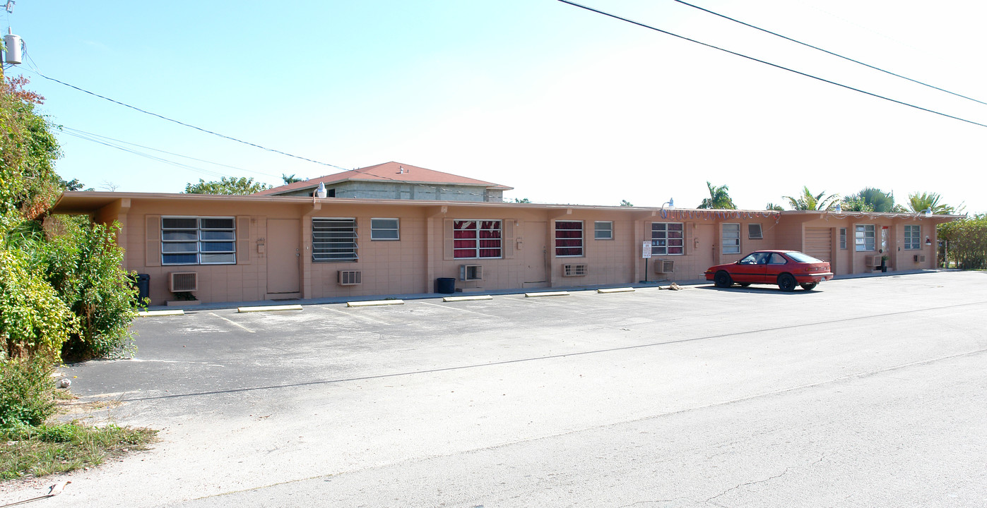 145 SW 9th Ave in Homestead, FL - Building Photo