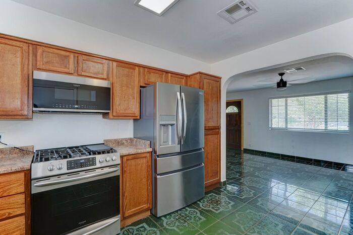 218 W Euclid Ave in Phoenix, AZ - Building Photo