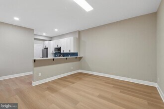 417 W Elm St in Conshohocken, PA - Building Photo - Building Photo