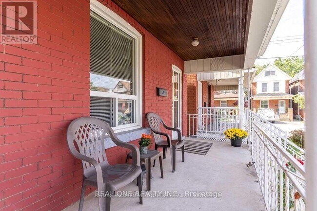 4 Fife St in Hamilton, ON - Building Photo - Building Photo