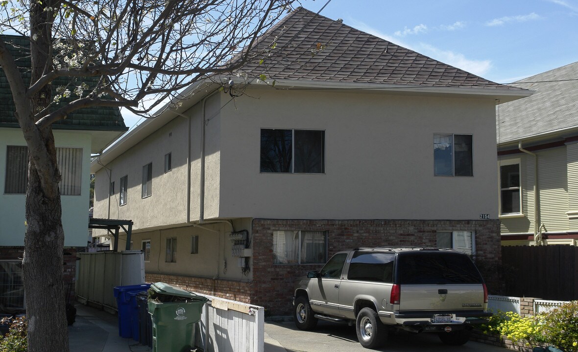 2154 Pacific Ave in Alameda, CA - Building Photo