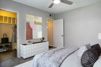 Aura at Midtown in Phoenix, AZ - Building Photo - Building Photo