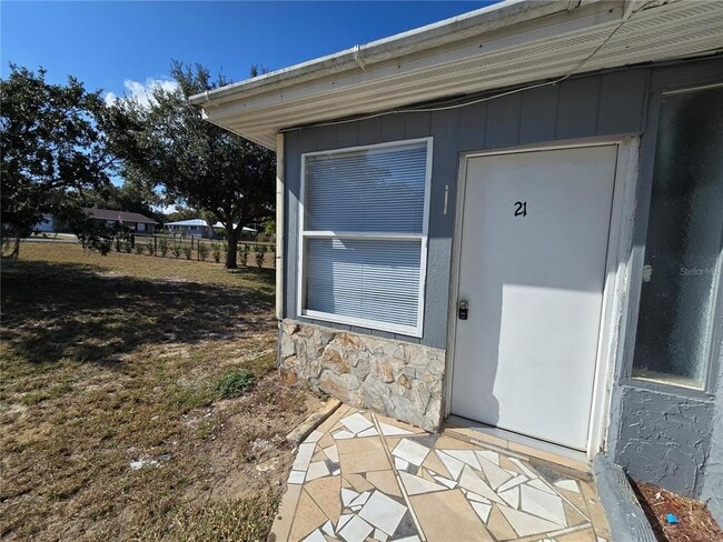 21 Mountain Dr in Babson Park, FL - Building Photo - Building Photo