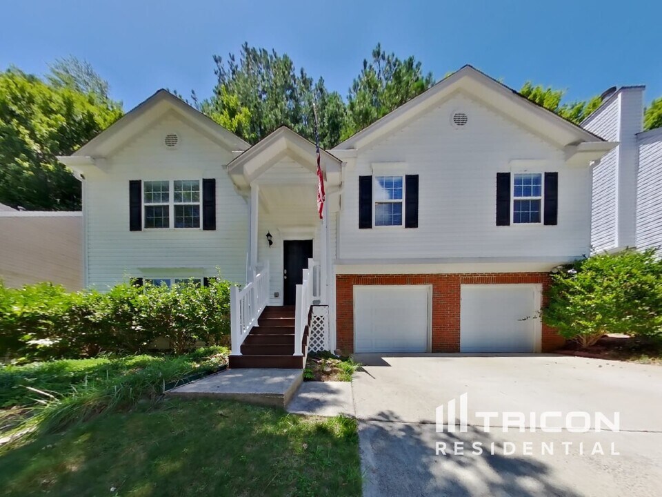 105 Drury Ln in Canton, GA - Building Photo
