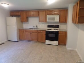 100 Valley Ave in Montgomery, NY - Building Photo - Building Photo