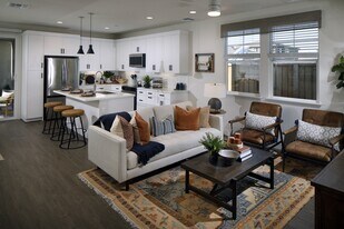 Sierra Vista in Vacaville, CA - Building Photo