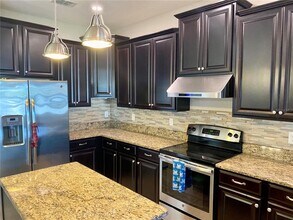 18281 Thatcham Ct in Land O Lakes, FL - Building Photo - Building Photo