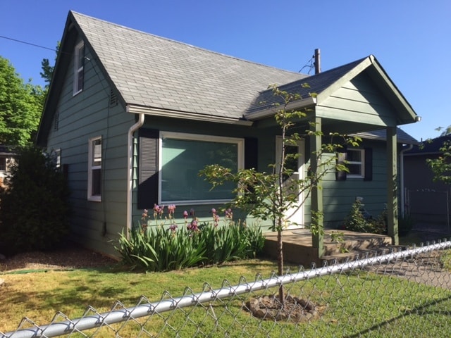 property at 1185 6th Street Northwest
