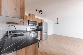 Amberwynd Apartments in Spruce Grove, AB - Building Photo - Building Photo