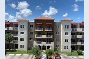 11050 SW 196th St in Cutler Bay, FL - Building Photo