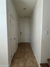 10536 La Campana St in Las Vegas, NV - Foto de edificio - Building Photo