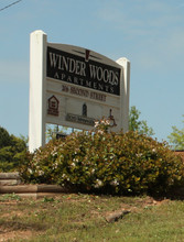 Winder Wood Apartments in Winder, GA - Foto de edificio - Building Photo