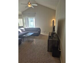 8253 Wagon Spoke Trl in Fountain, CO - Building Photo - Building Photo