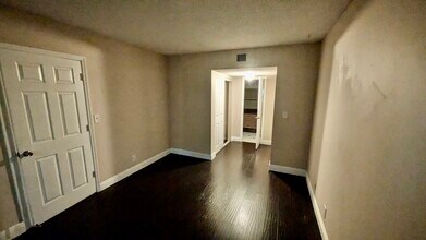 3017 Riverside Dr in Coral Springs, FL - Building Photo - Building Photo