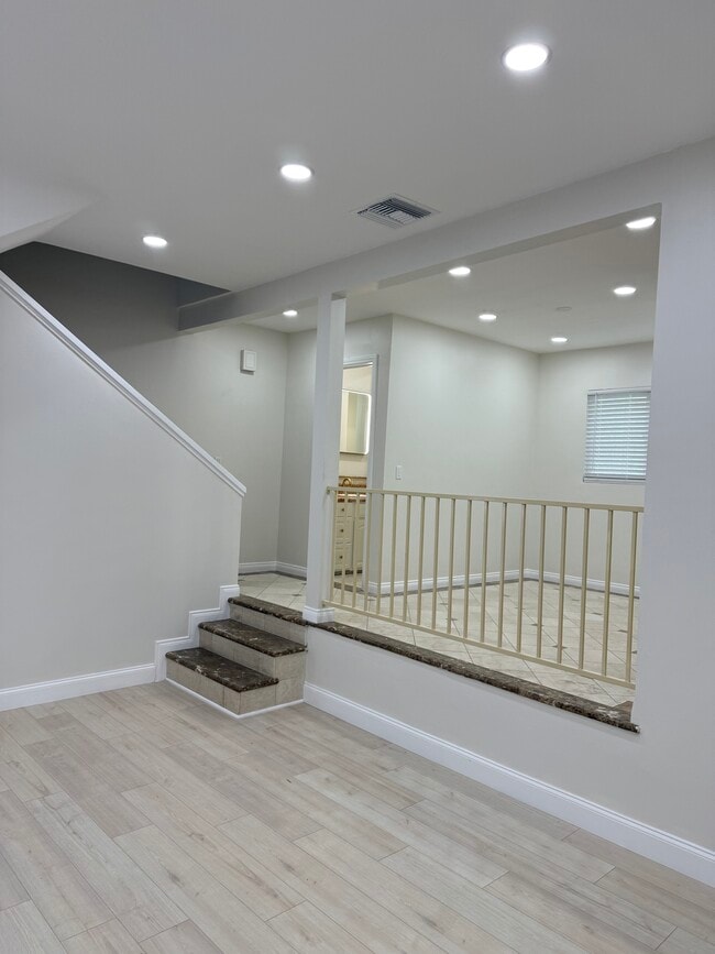 property at 1158 Raymond Ave