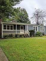 100 Orchard St in Black Mountain, NC - Building Photo
