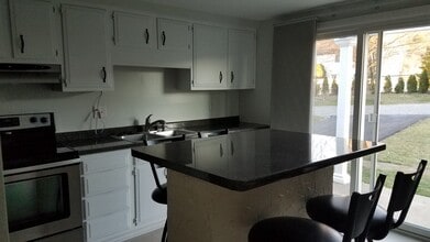 605 Peach View Ln in Duncansville, PA - Building Photo - Building Photo