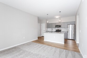 307 W Johnstown Rd-Unit -312 in Gahanna, OH - Building Photo - Building Photo