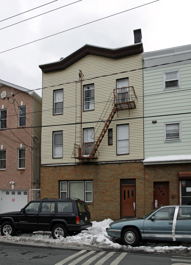 119 Franklin St in Jersey City, NJ - Building Photo - Building Photo