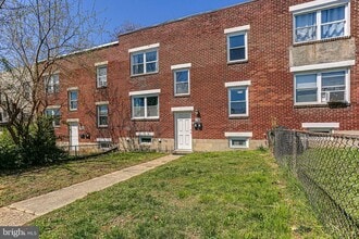 7520 Lange St in Baltimore, MD - Building Photo - Building Photo