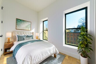 109 Decatur St-Unit -3 in Brooklyn, NY - Building Photo - Building Photo
