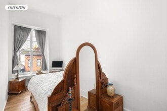 48 W 12th St in New York, NY - Building Photo - Building Photo