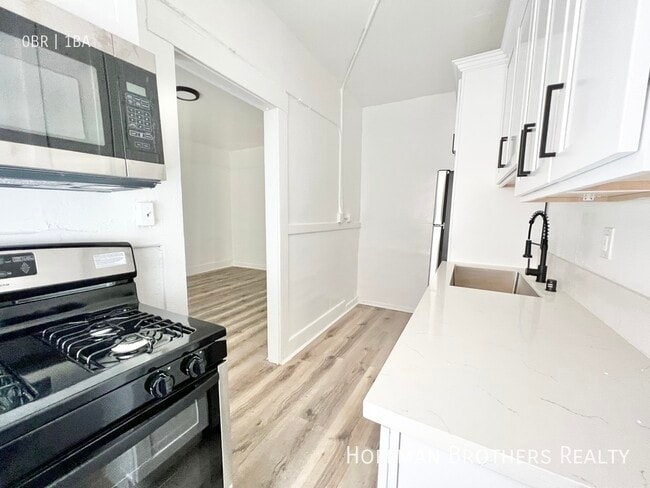 1518 S Hope St, Unit 3 in Los Angeles, CA - Building Photo - Building Photo