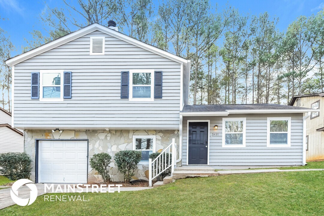 5437 Mallard Trail in Lithonia, GA - Building Photo