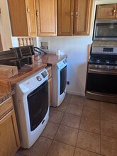 28 Silas Carter Rd in Manorville, NY - Foto de edificio - Building Photo