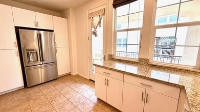 904 N Primrose Ln in Azusa, CA - Building Photo - Building Photo