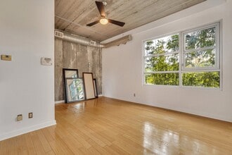 536 Selma St, Unit Apt B in Savannah, GA - Building Photo - Building Photo
