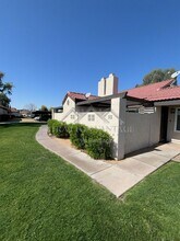 911 S Siesta Ln in Tempe, AZ - Building Photo - Building Photo