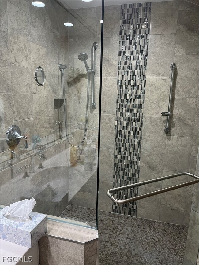 property at 14300 Riva Del Lago Dr
