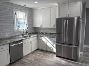 4 Market St in West Warwick, RI - Building Photo - Building Photo